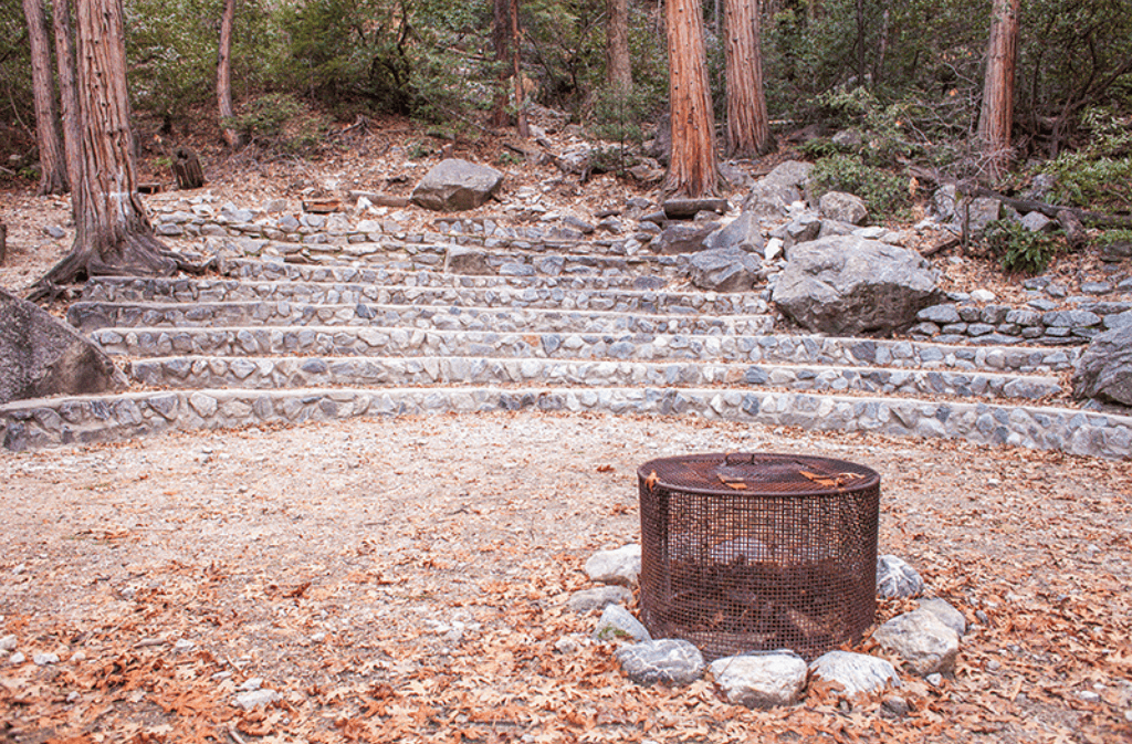 outdoor fire pit with amphitheater style seating